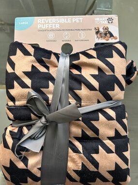 Heart to Tail Reversible Pet Puffer Jacket - Black & Tan